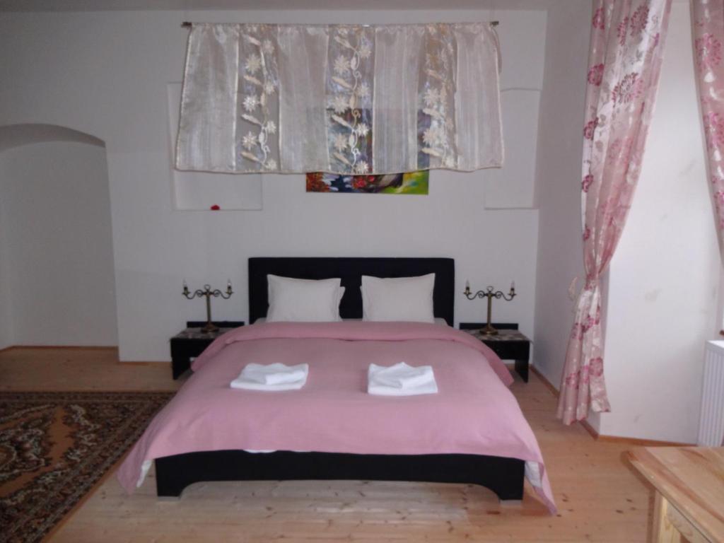 Kastiel Biela Dama A Cierny Rytier Hotell Krompachy Rom bilde